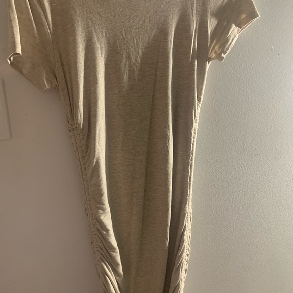 CUTE, COMFY SCRUNCH DRESS - TAN 🤍 adjustable! - Picture 5 of 9